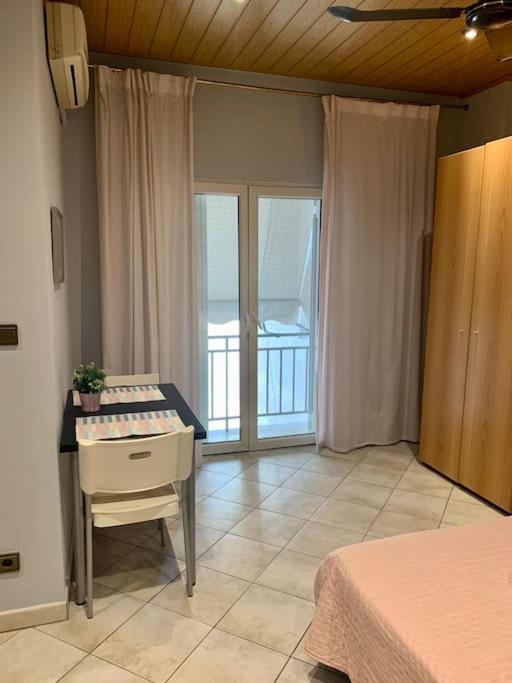Beautiful Apartment Athens Keramikos Exterior photo